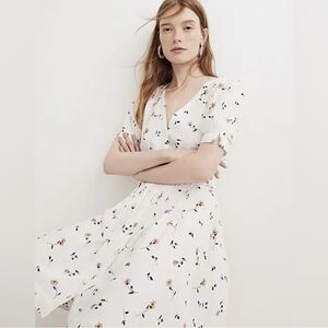 Madewell Daylily Pintuck Dress in Sweet Blossoms